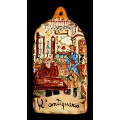 Antiquario in ceramica di Caltagirone.