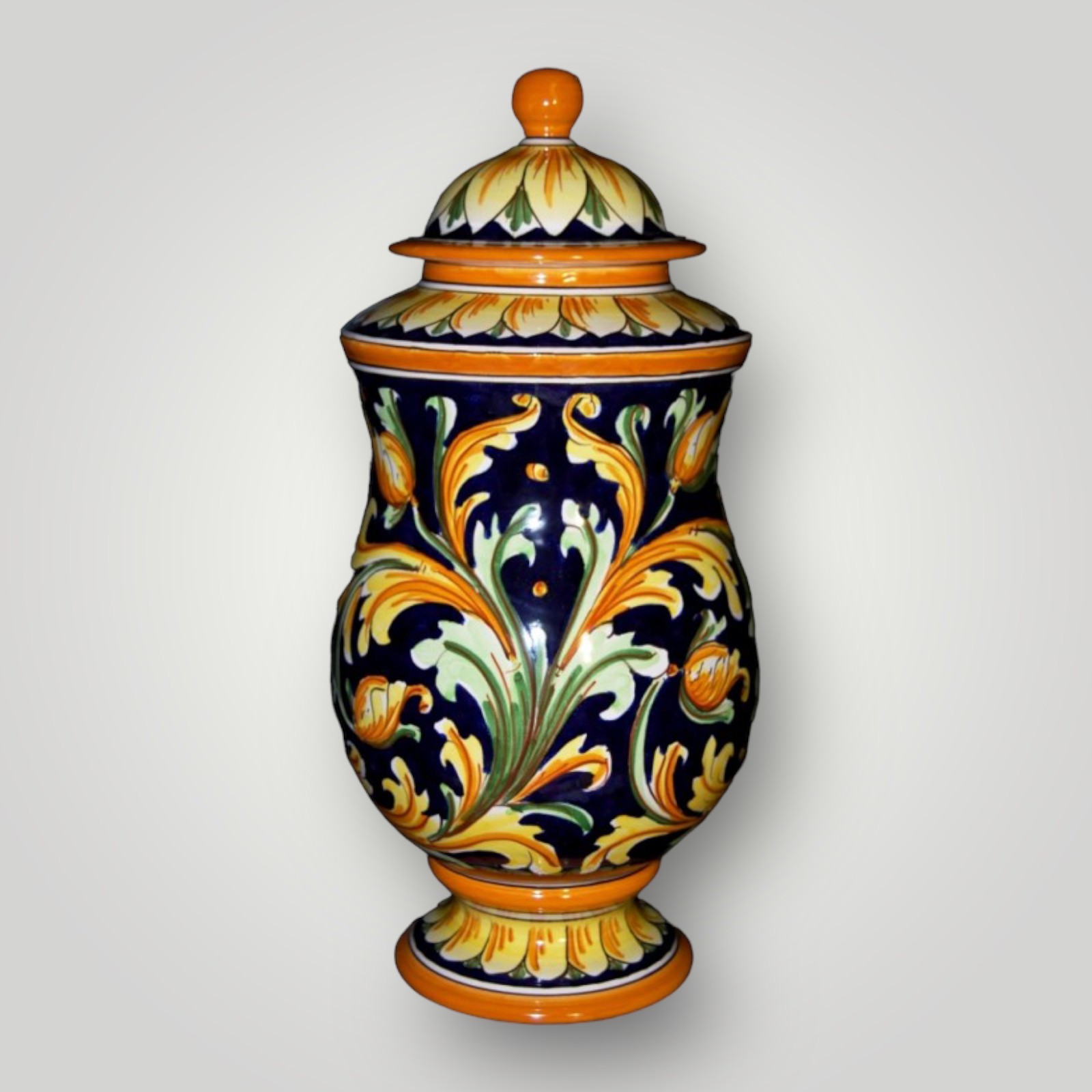 Vaso decoro Ornato del '700 in ceramica di Caltagirone