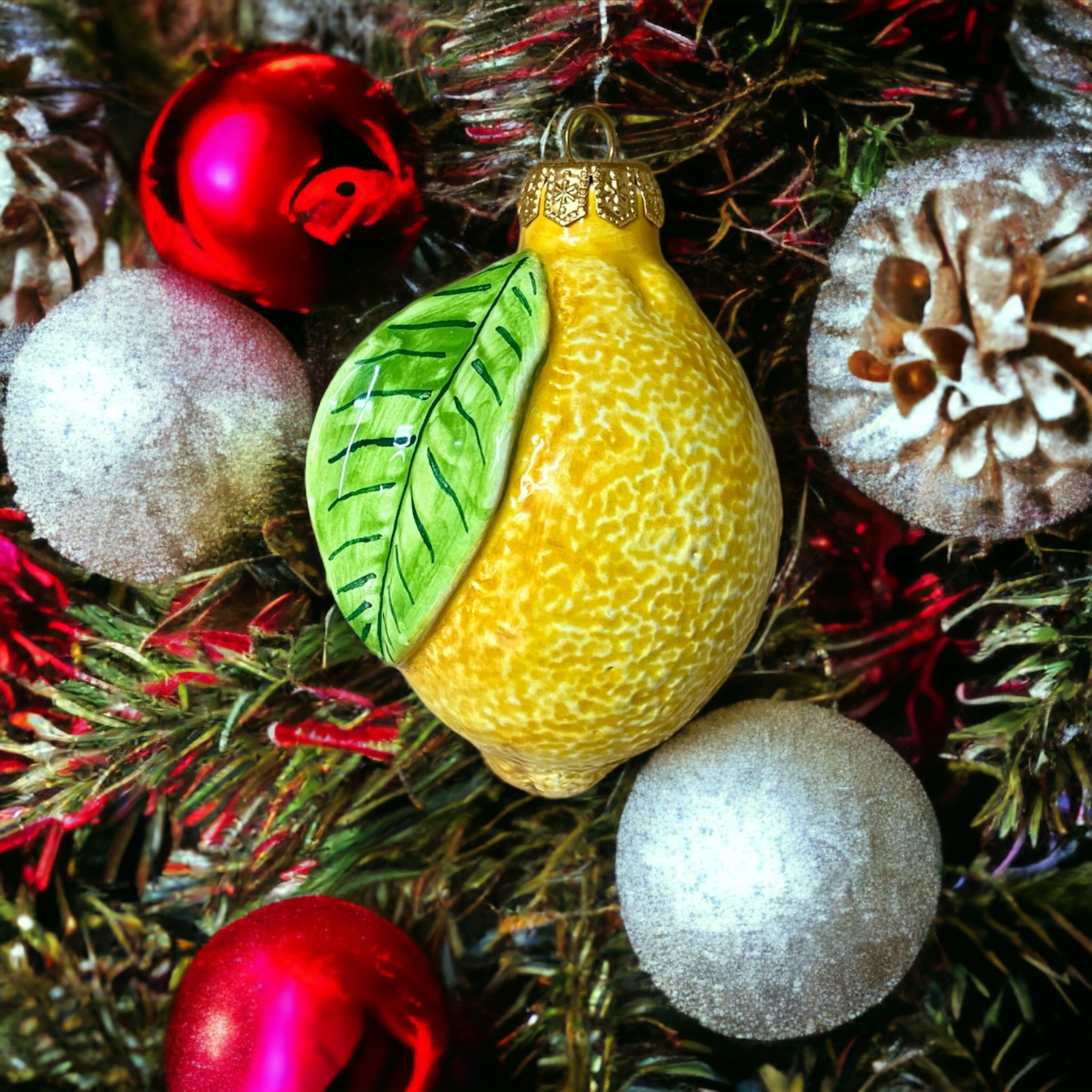 Palla Di Natale limone in ceramica di Caltagirone