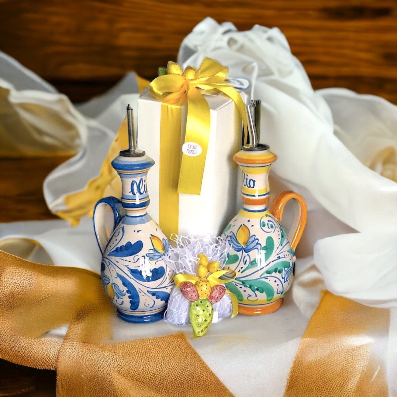 Oliera in ceramica di Caltagirone