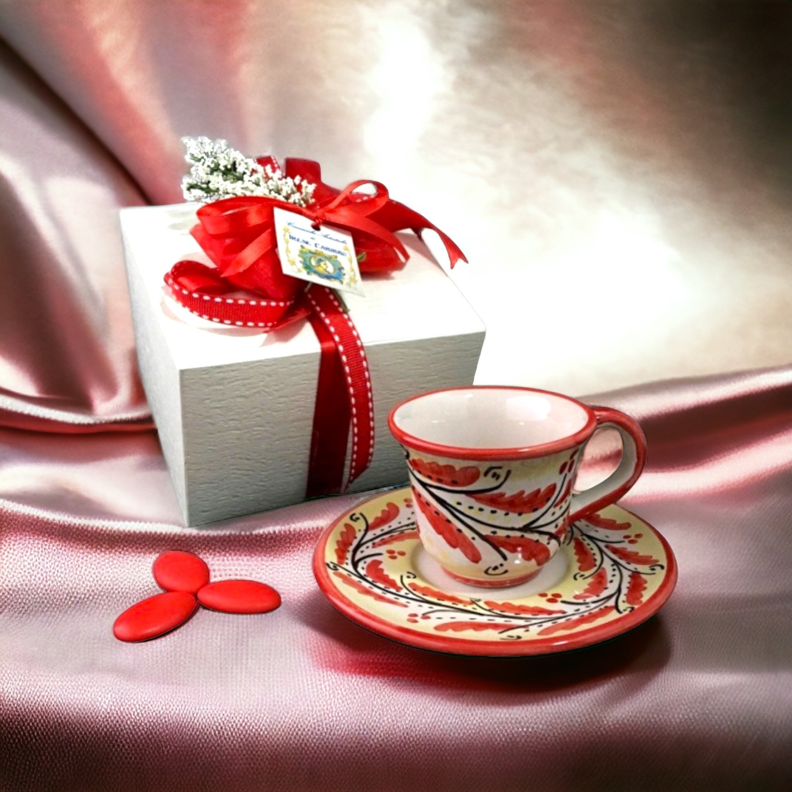 Tazzina da caffè con piattino in ceramica di Caltagirone