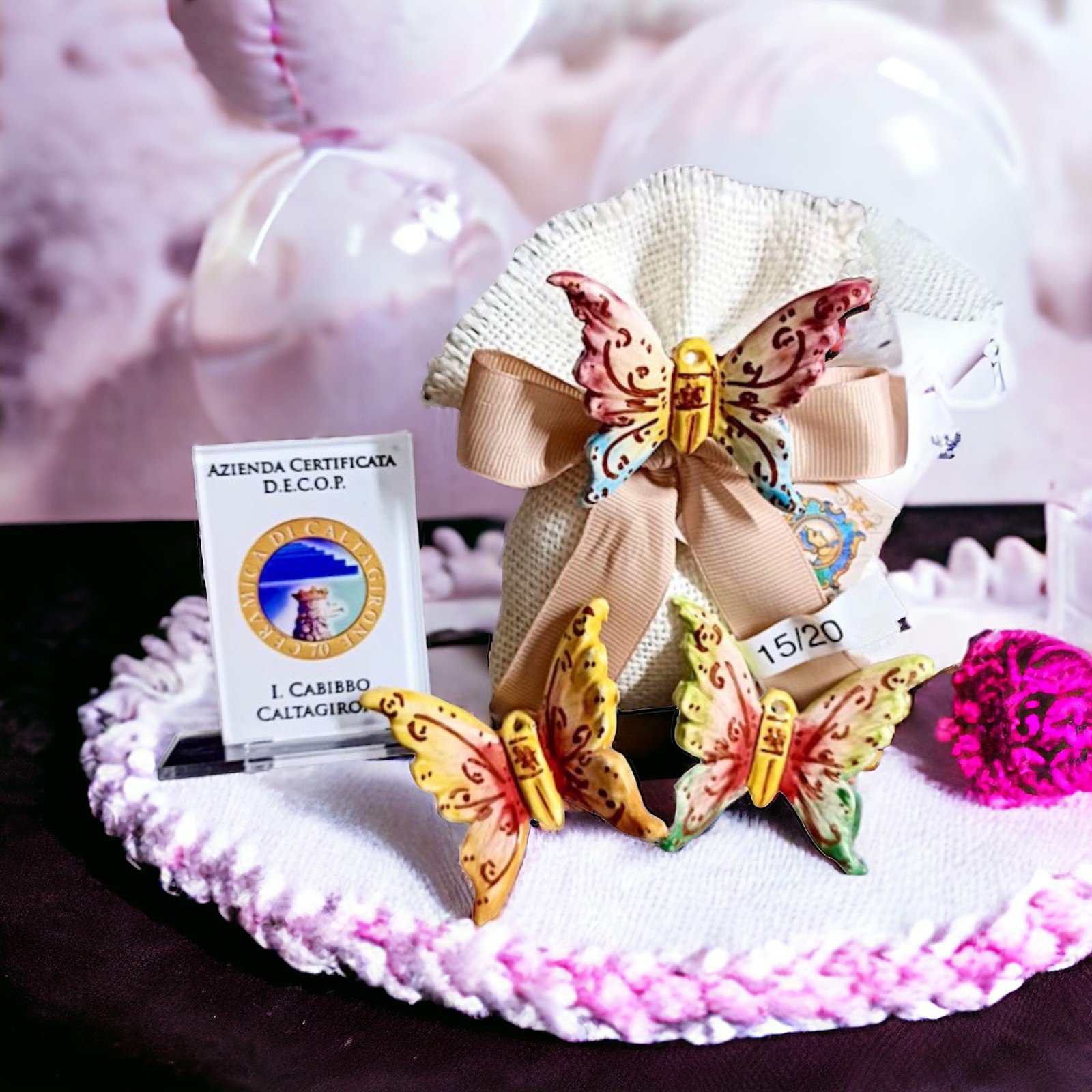 Farfalla con magnete in ceramica di Caltagirone