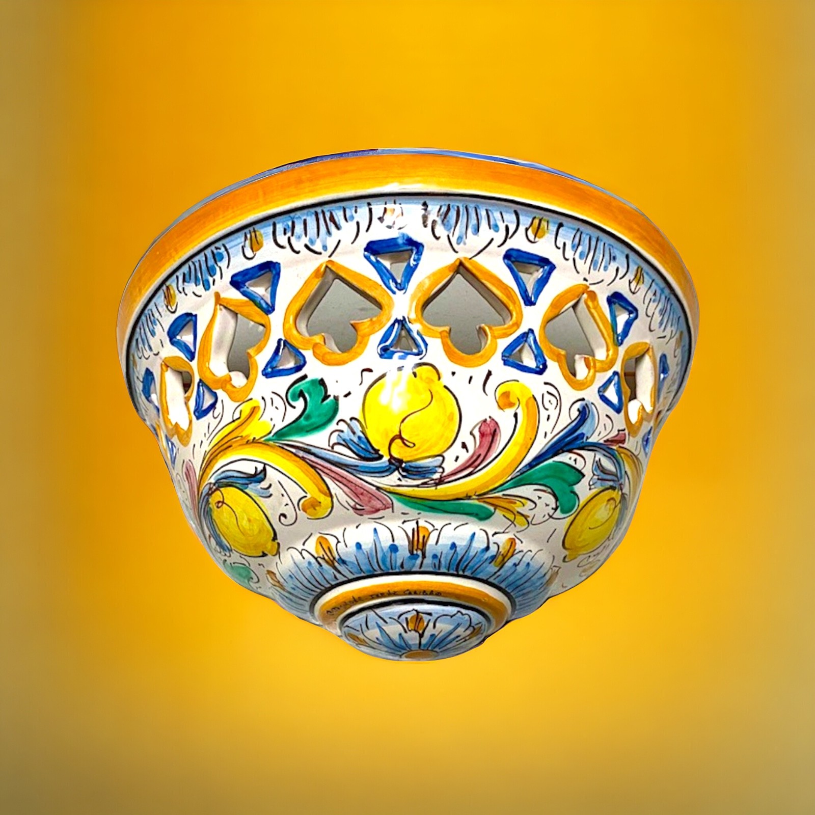 Gerla da muro diam.27 in ceramica di Caltagirone
