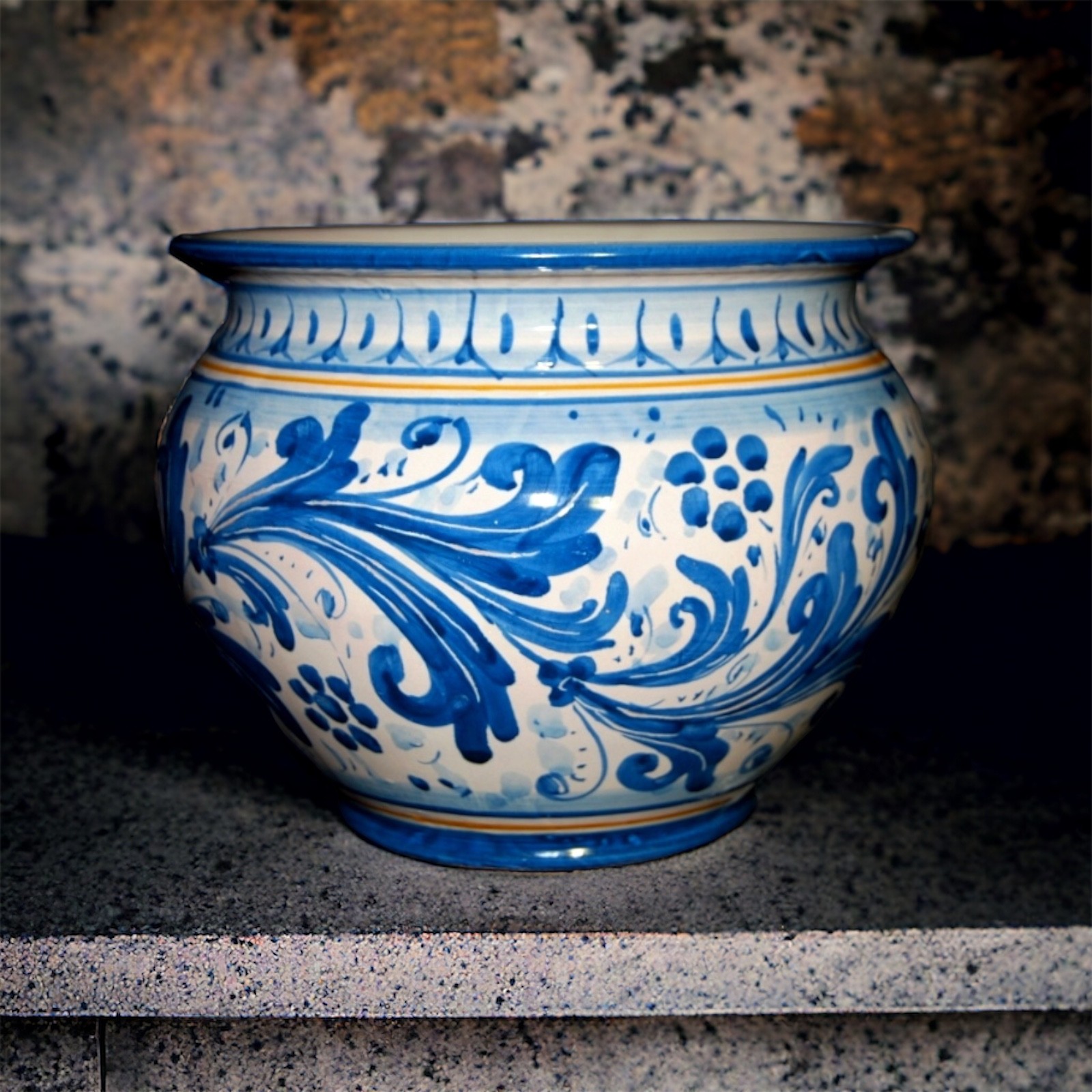Portavasi decoro Ornato antico blu in ceramica di Caltagirone