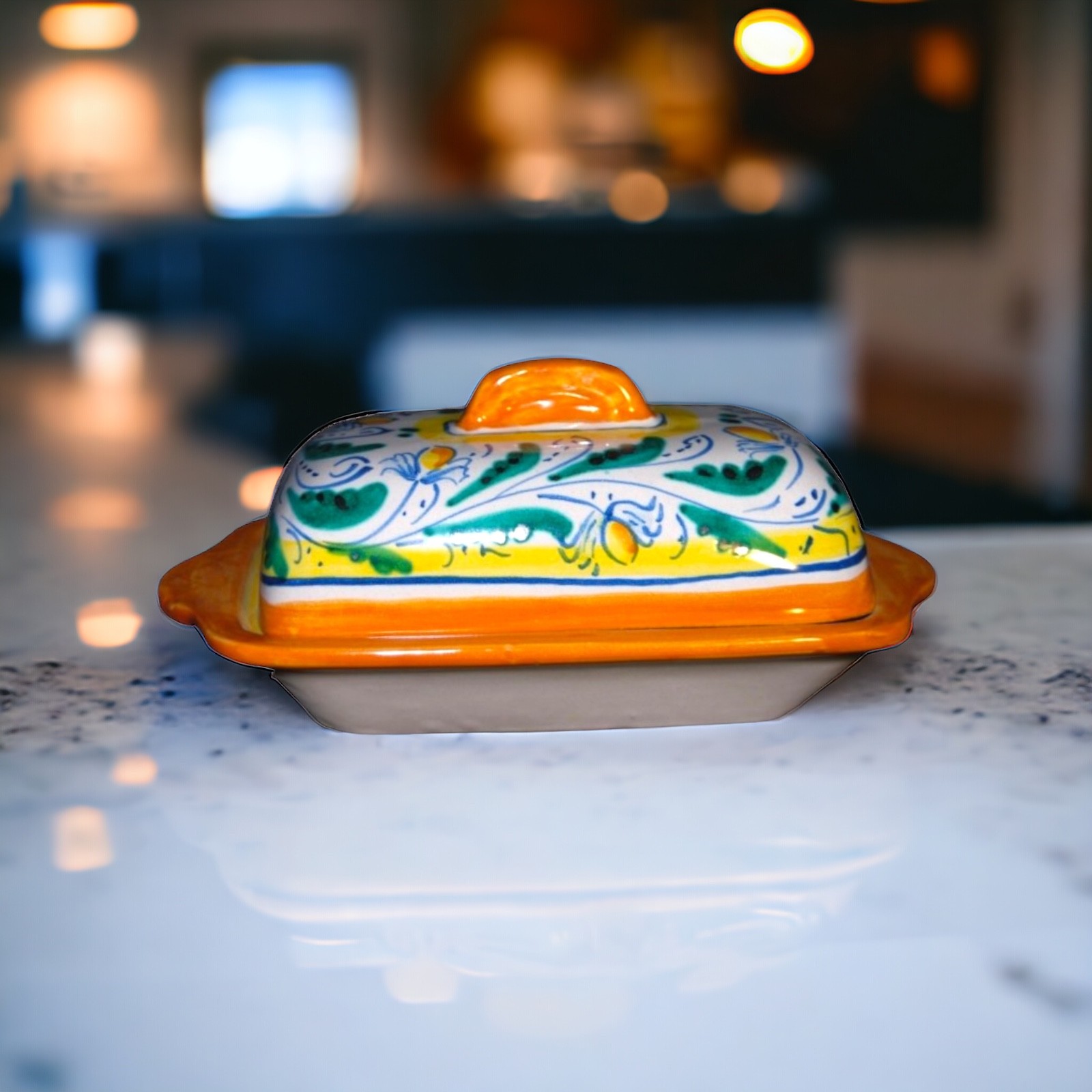 Portaburro in ceramica di Caltagirone