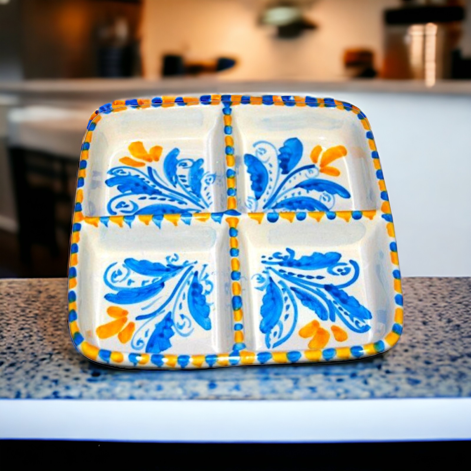Antipastiera in ceramica di Caltagirone