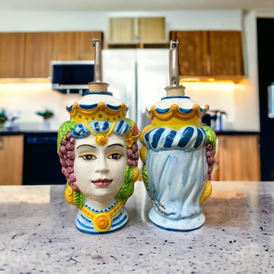 Oliera a testa di moro in ceramica di Caltagirone