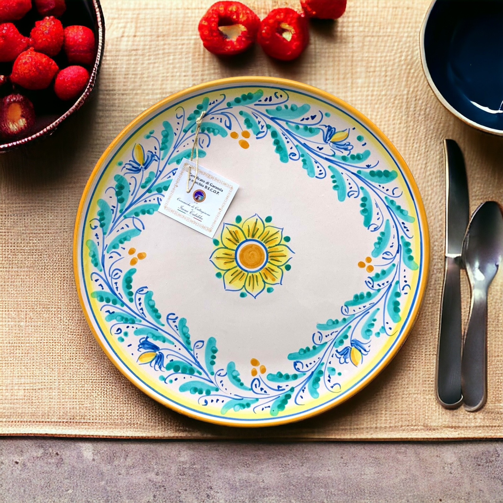 Piatto pizza in ceramica di Caltagirone