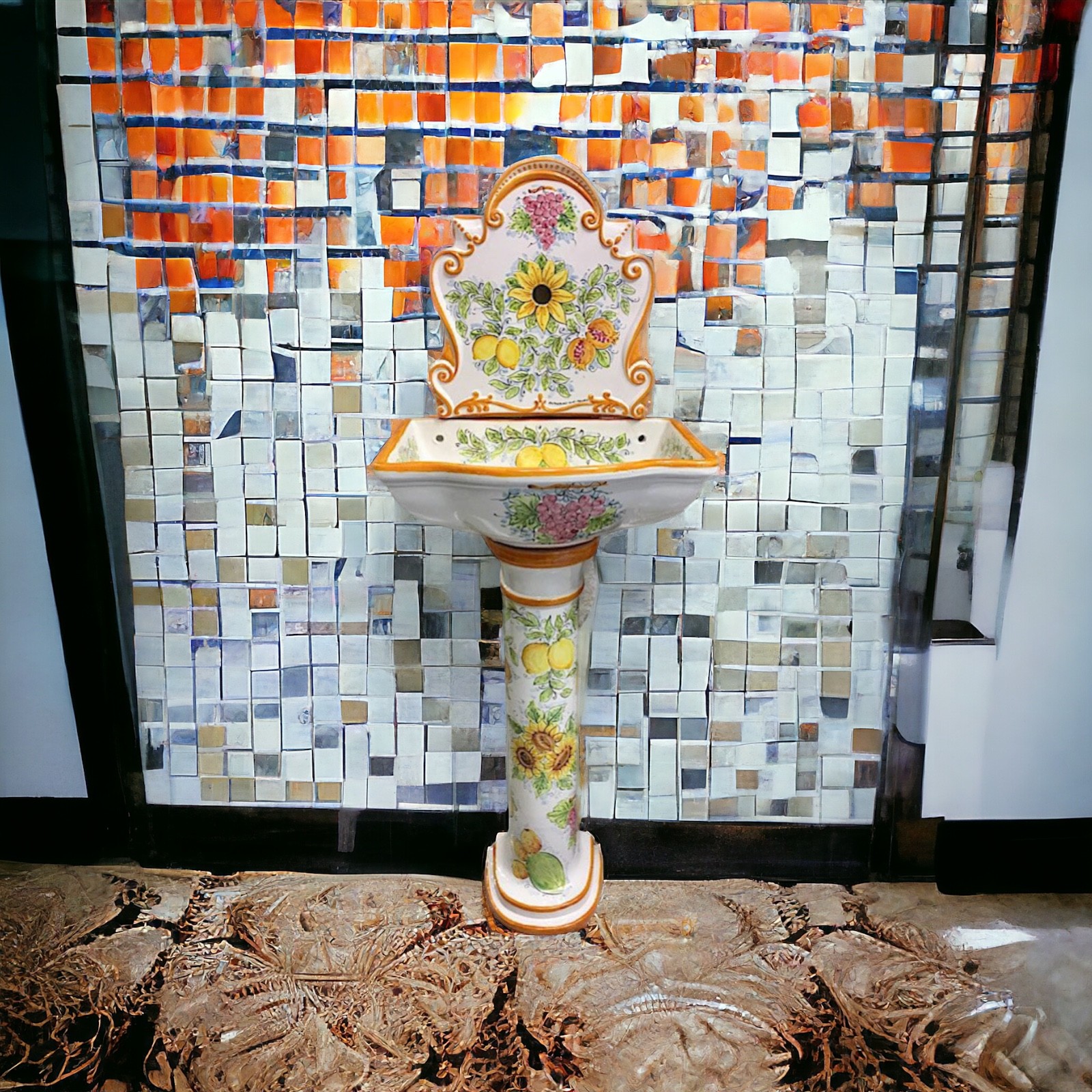 Fontana da esterno e interno in ceramica di Caltagirone
