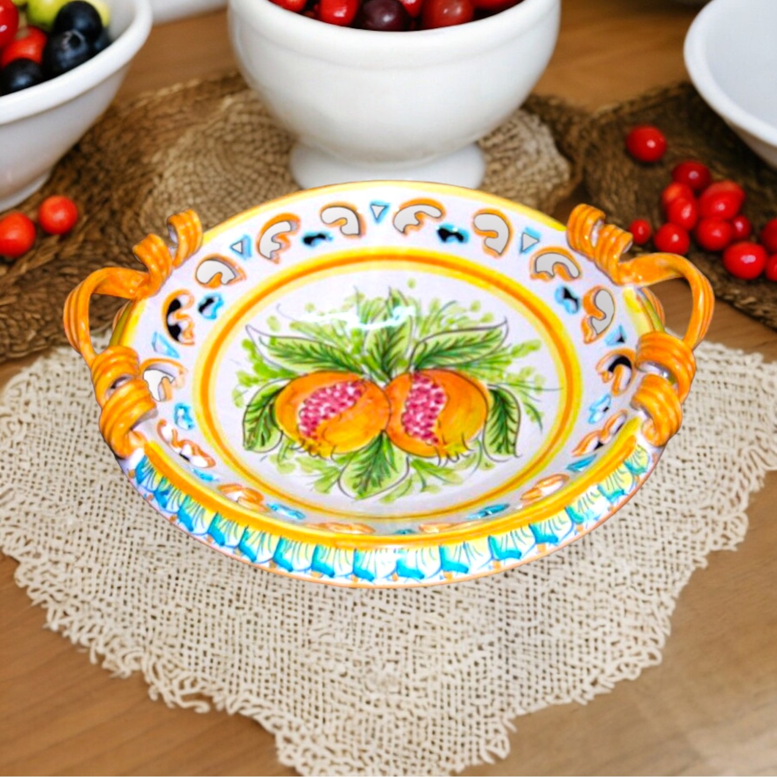 Centrotavola Traforato dec. Frutta in Ceramica di Caltagirone