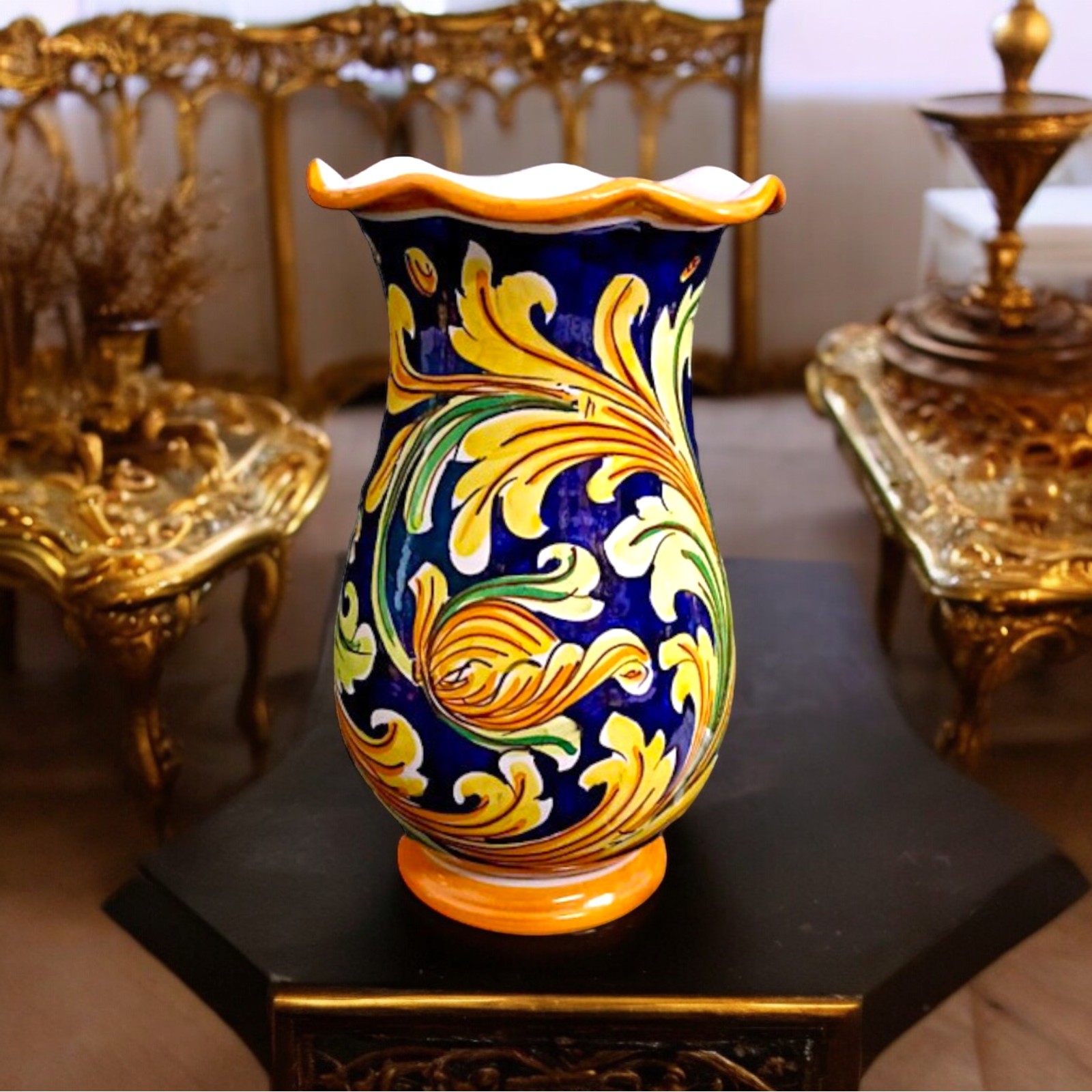 Vaso smerlato Ornato Blu in ceramica di Caltagirone