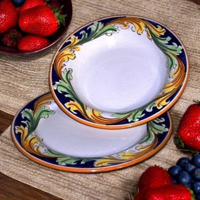 Servizio piatti dec. Ornato in ceramica di Caltagirone