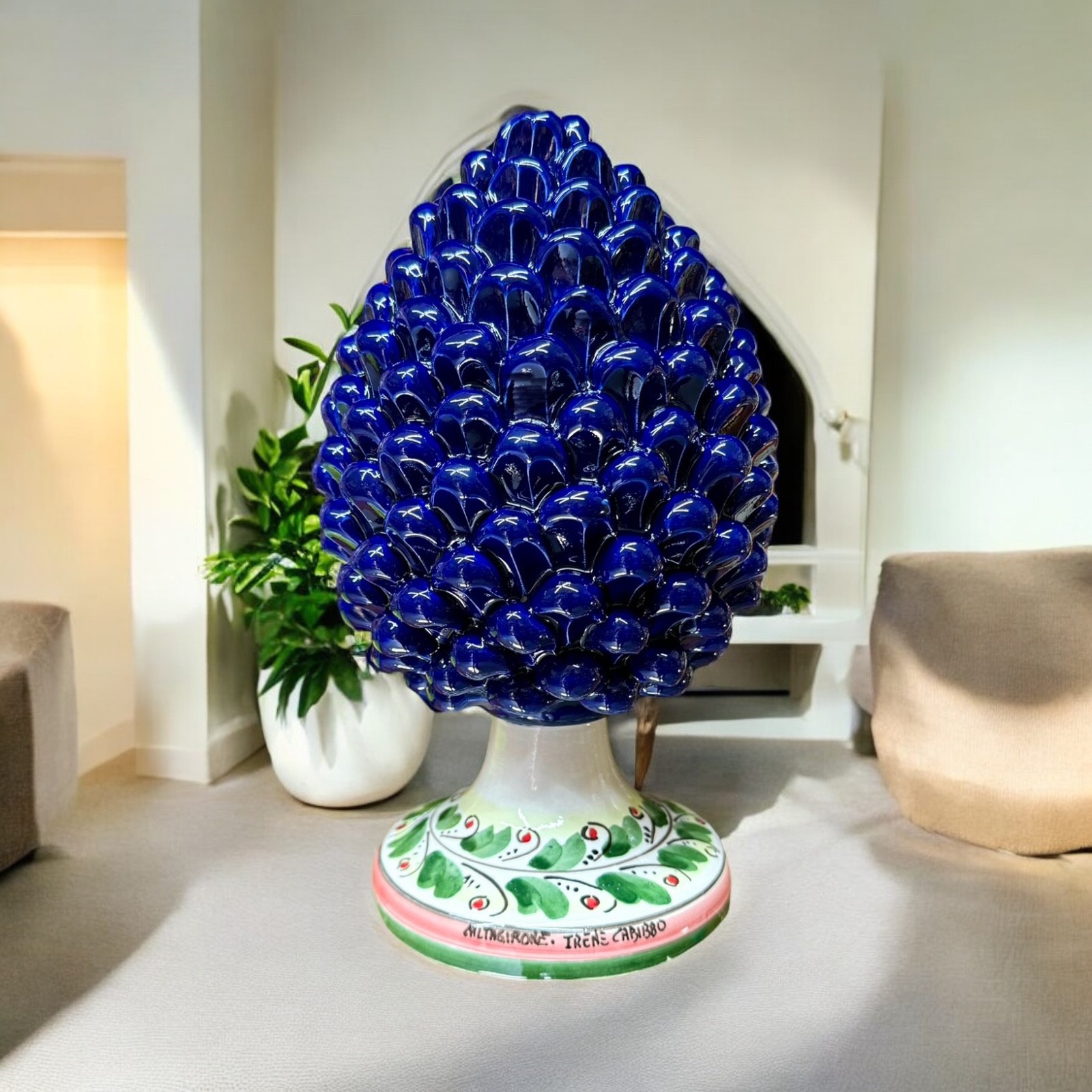 Pigna h.25 blu cobalto con 600 in ceramica di Caltagirone