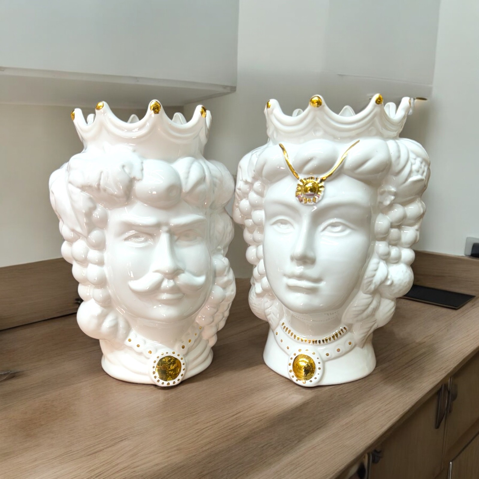 Teste di moro h. 26 in oro ceramica di Caltagirone