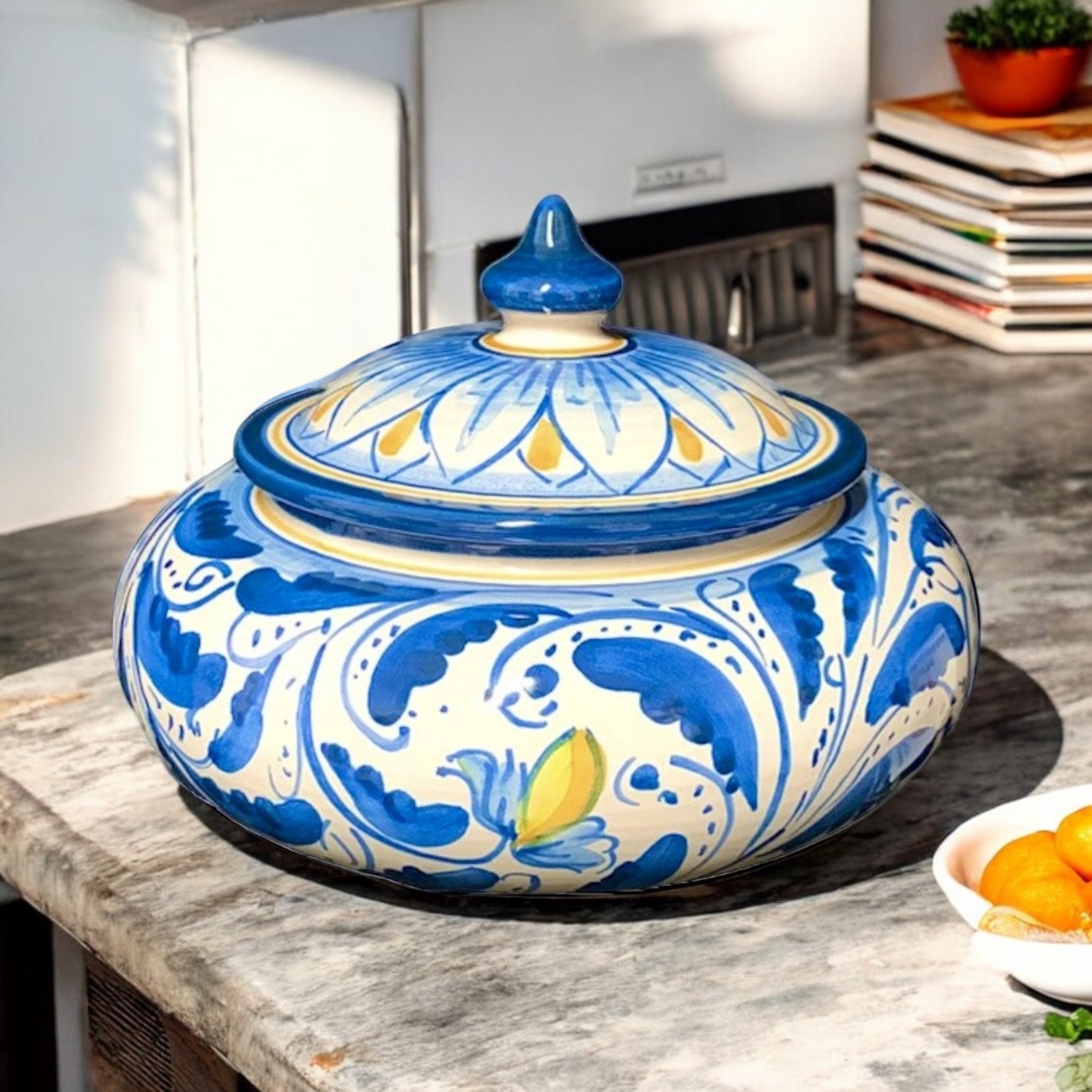 Biscottiera in ceramica di Caltagirone