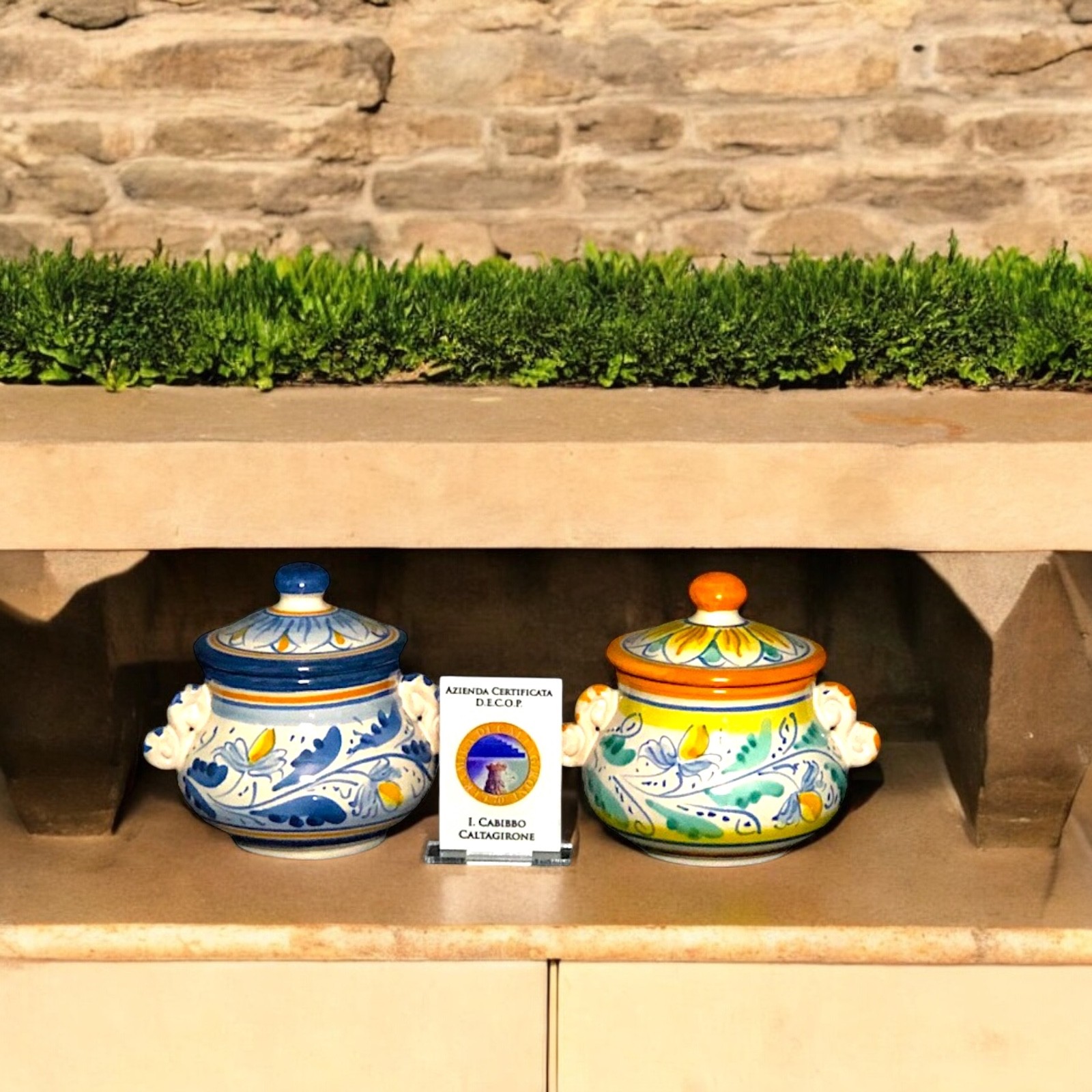 Zuccheriera in ceramica di Caltagirone