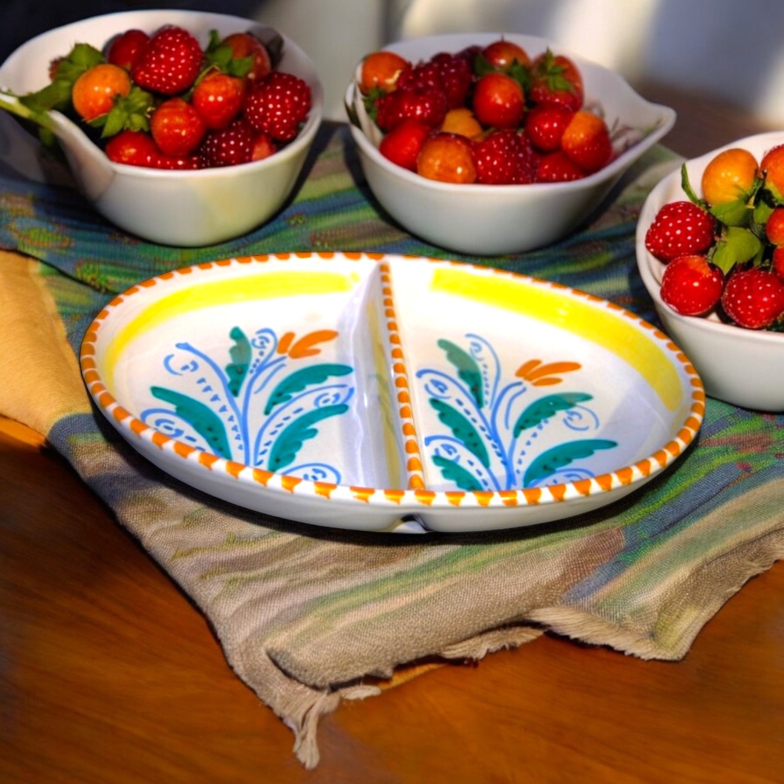Antipastiera in ceramica di Caltagirone