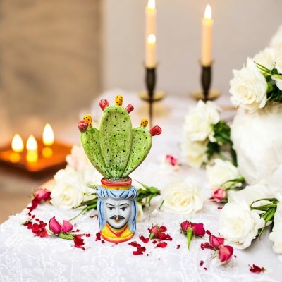 Testa di moro con Fico d’india in ceramica di Caltagirone