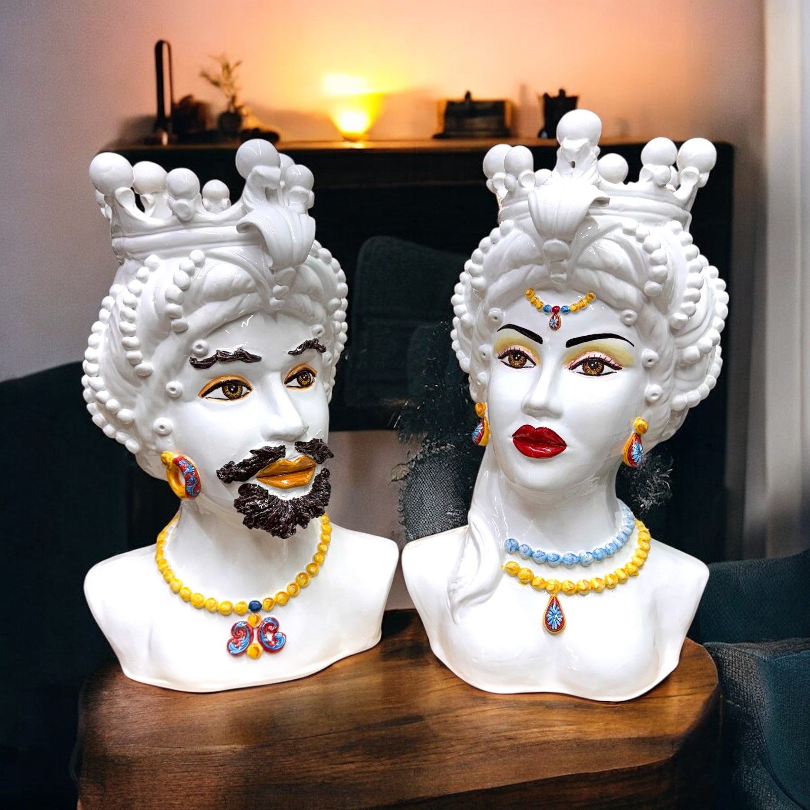 Teste di moro bianca h.50 in ceramica di Caltagirone.