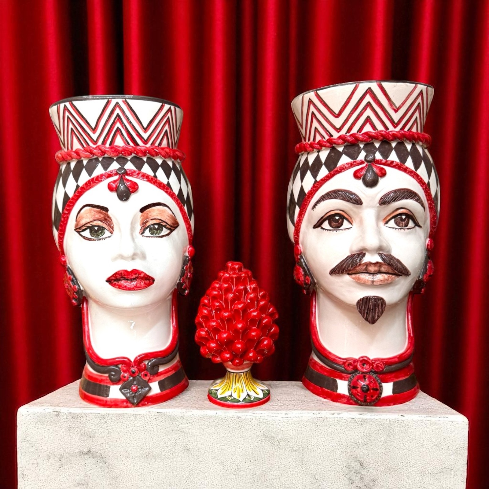 Coppia di Testa di moro H.35 in Ceramica di Caltagirone