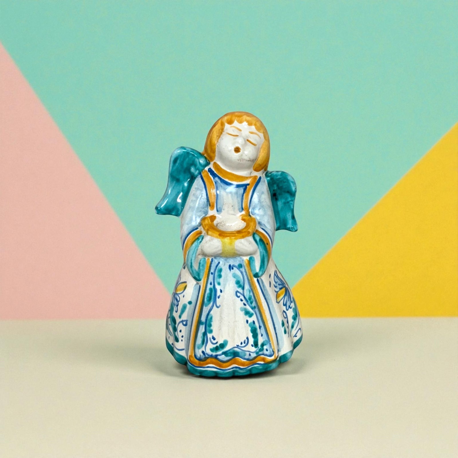 Angelo in ceramica di Caltagirone