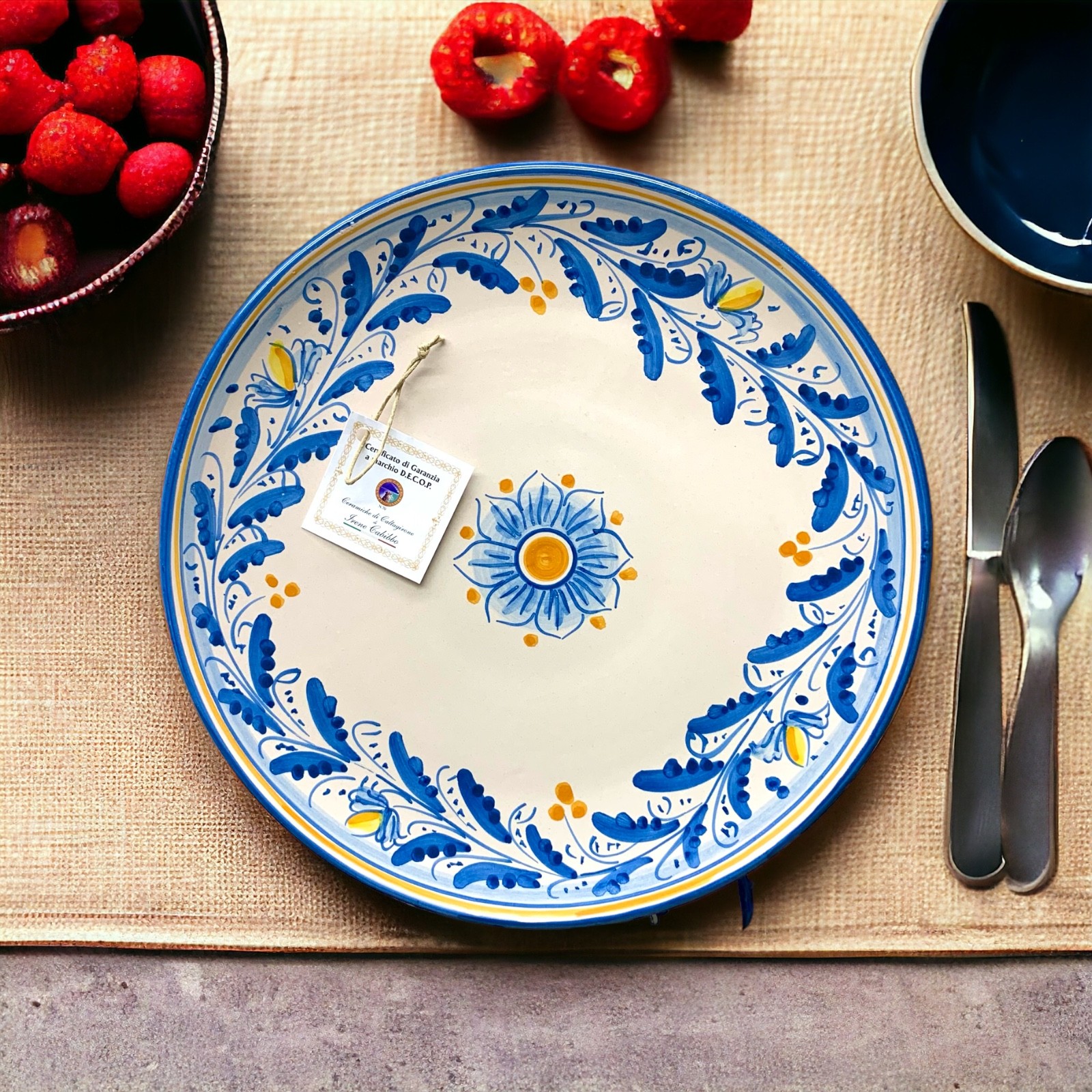 Piatto pizza in ceramica di Caltagirone