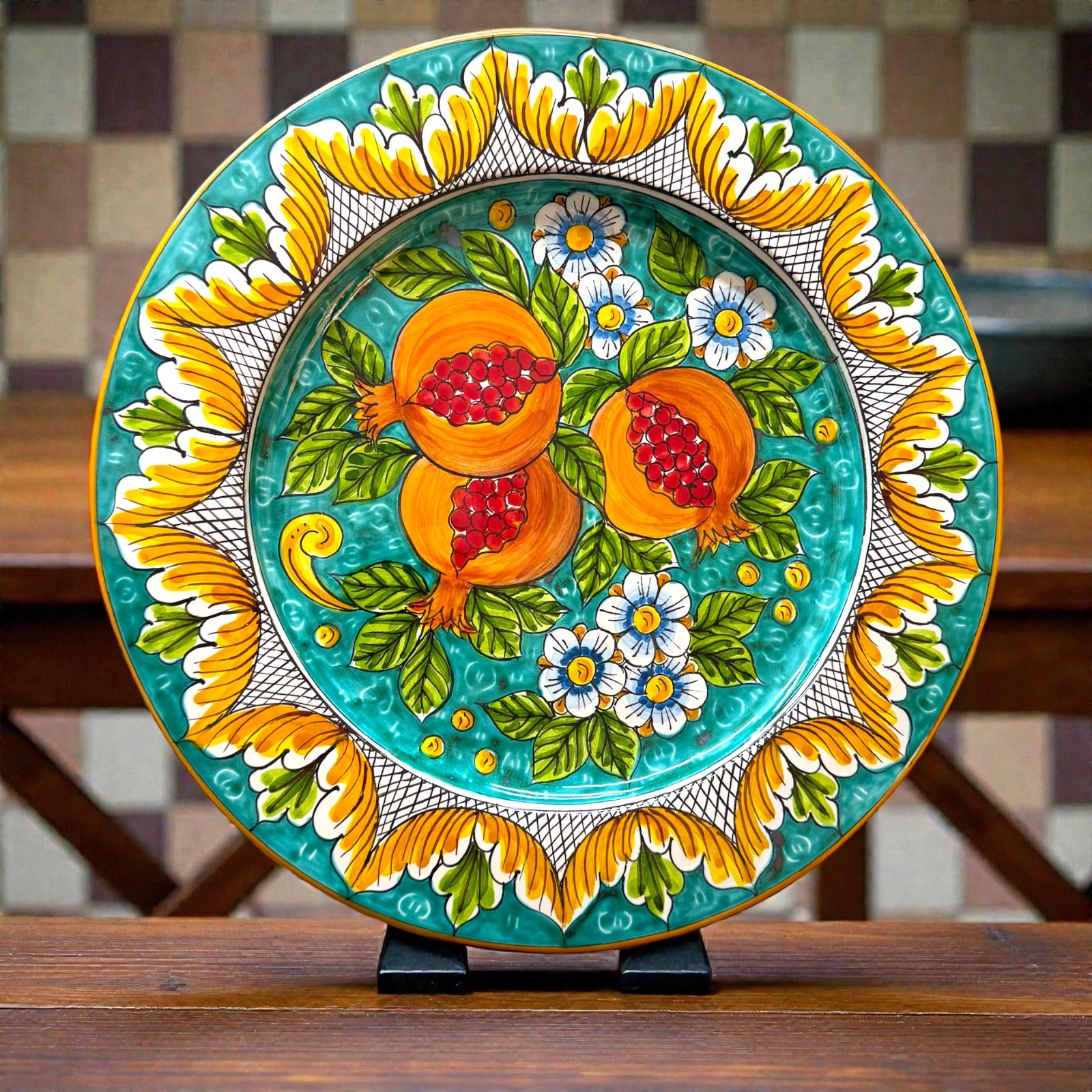 Piatto melagrana in ceramica di Caltagirone