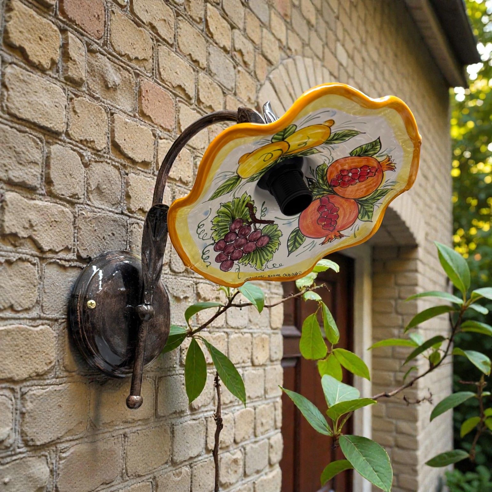 Applique decoro frutta in ceramica di Caltagirone