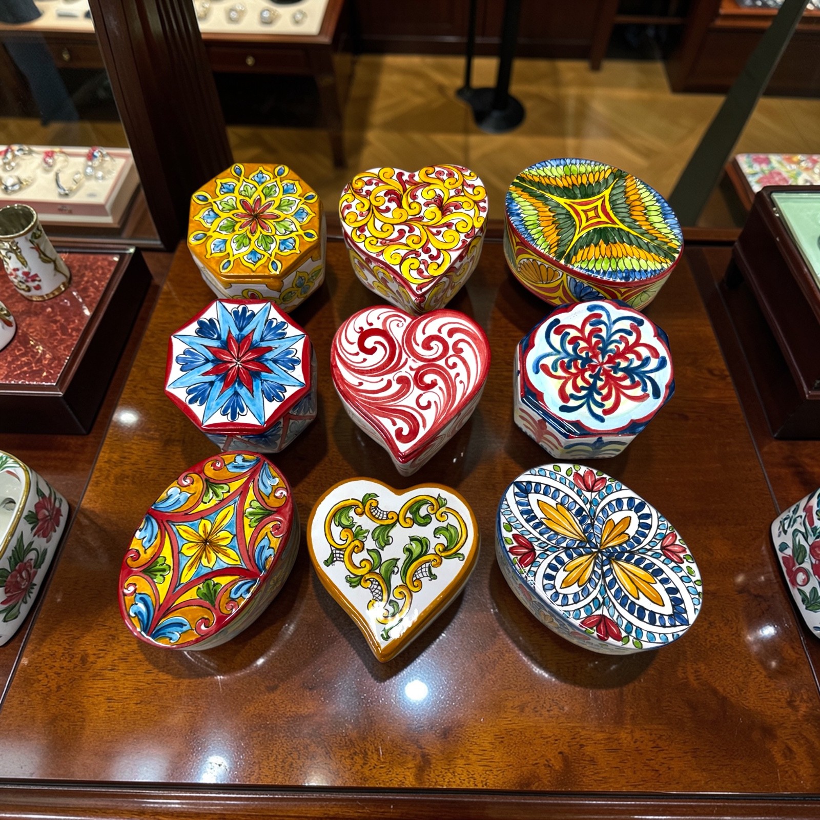 Scatola porta gioie in ceramica di Caltagirone