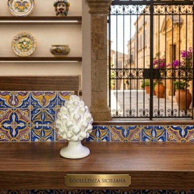 Pigna bianca h.11 tipica in ceramica di Caltagirone