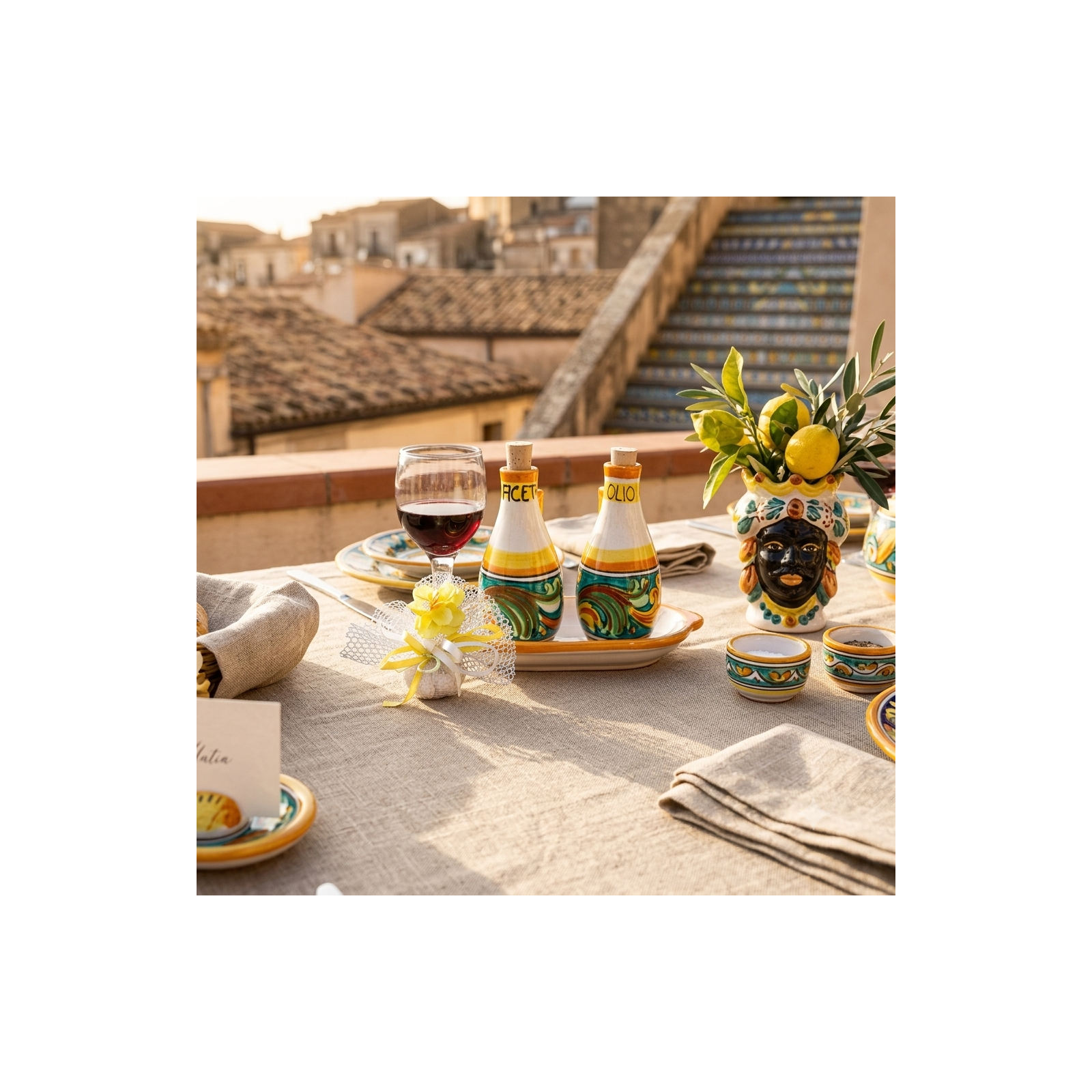Servizio olio-aceto decoro ornato blu in ceramica di Caltagirone