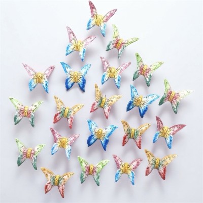 Farfalla sfumata in ceramica di Caltagirone
