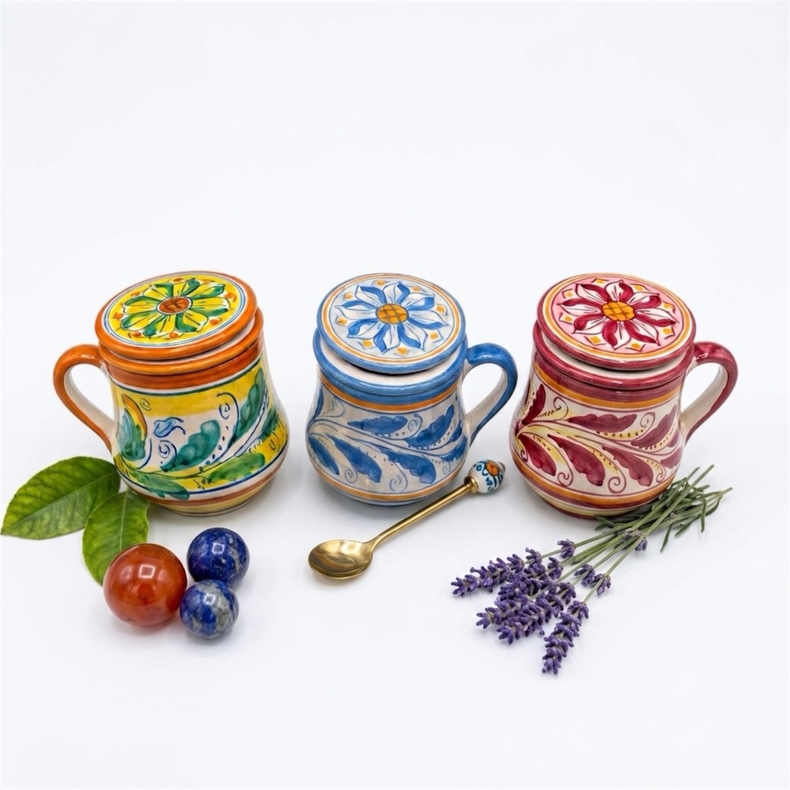 Tisaniera in ceramica di Caltagirone