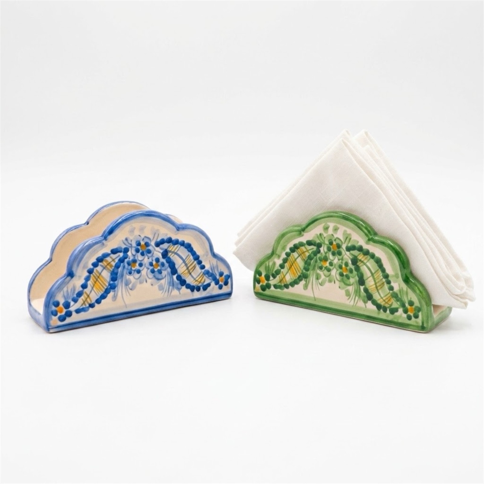 Portatovaglioli in ceramica di Caltagirone